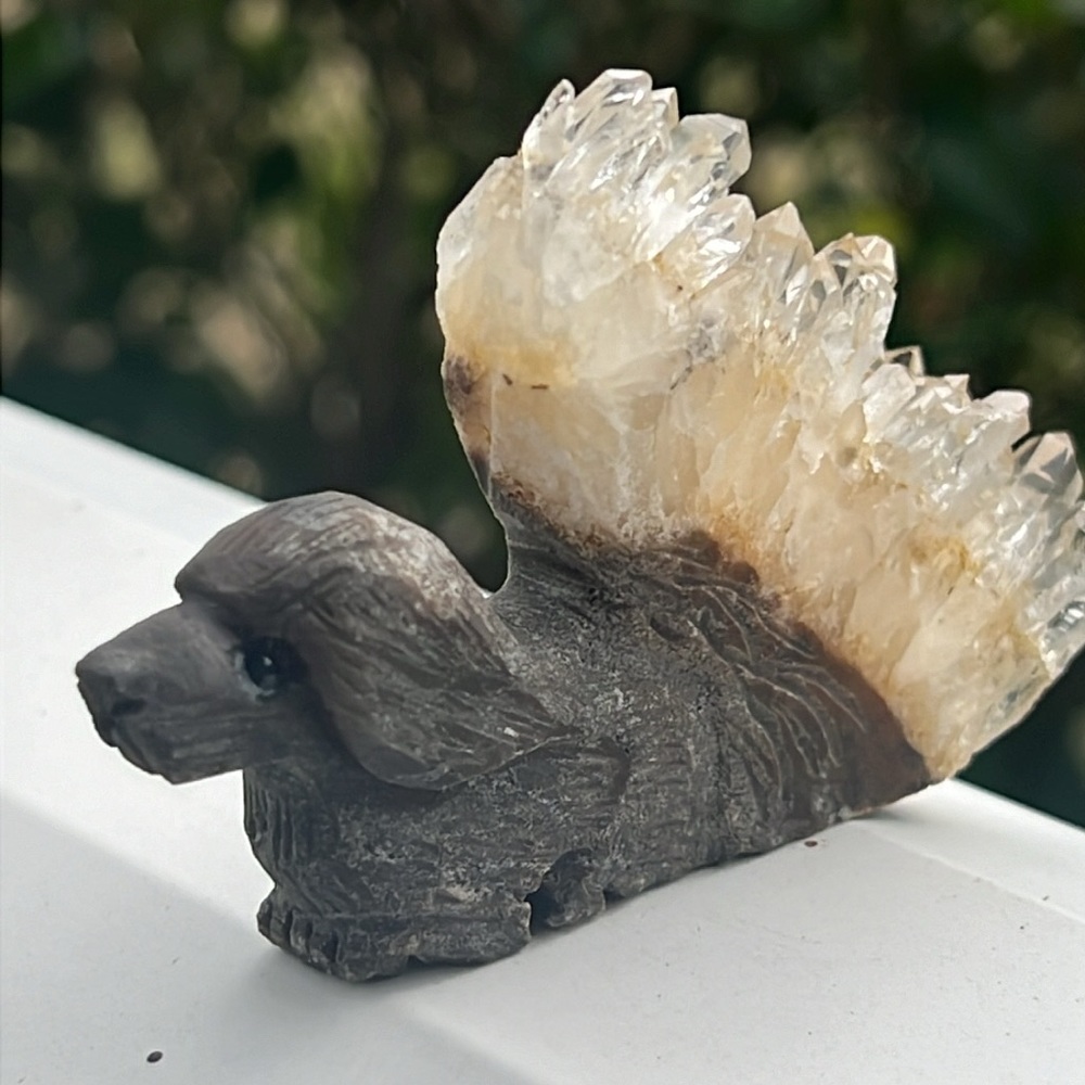 QUARTZ CRYSTAL CLUSTER HAND CARVED DOG